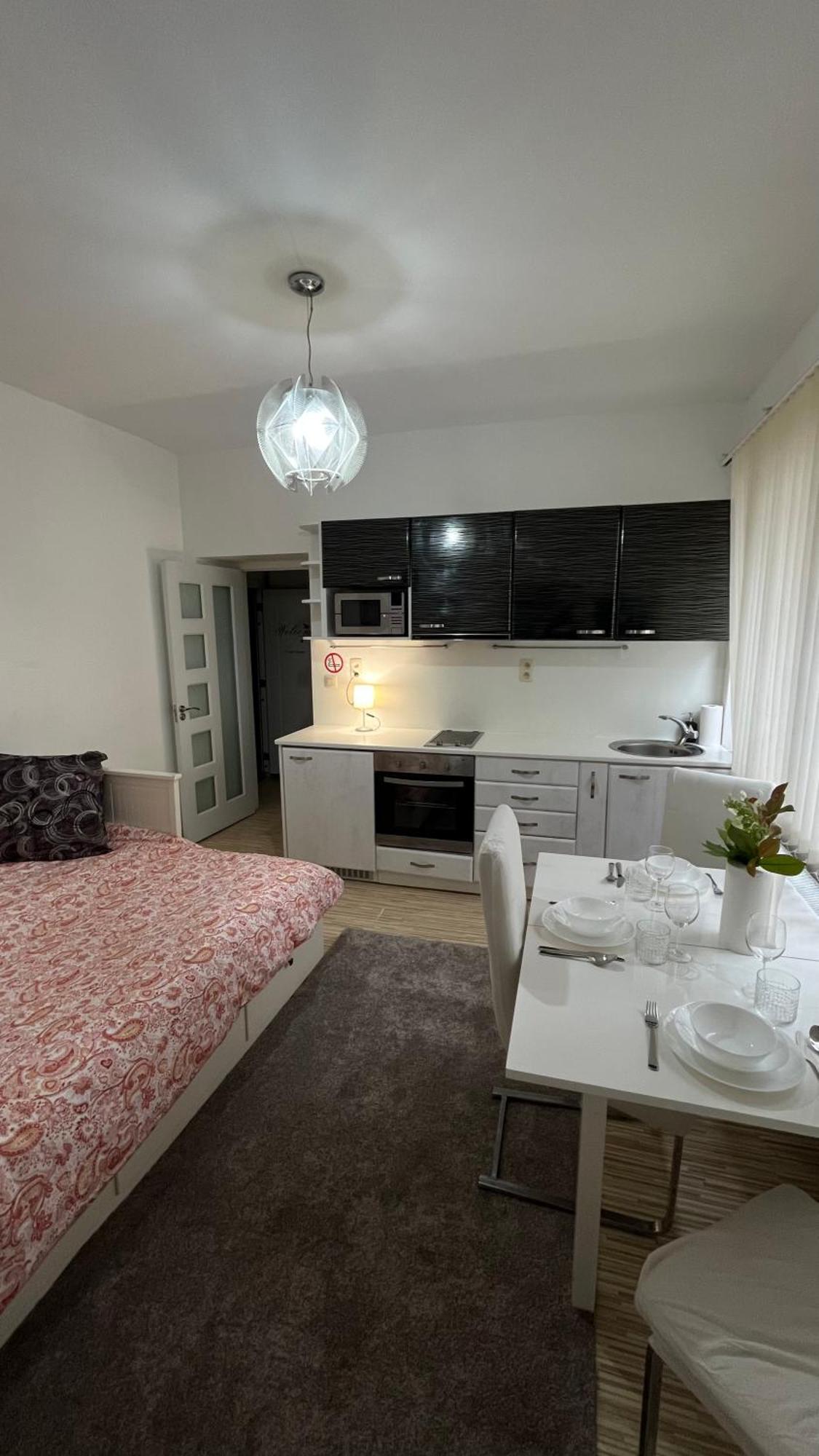 Two Bedroom Flat - Hyper Center บรัสเซลส์ ภายนอก รูปภาพ