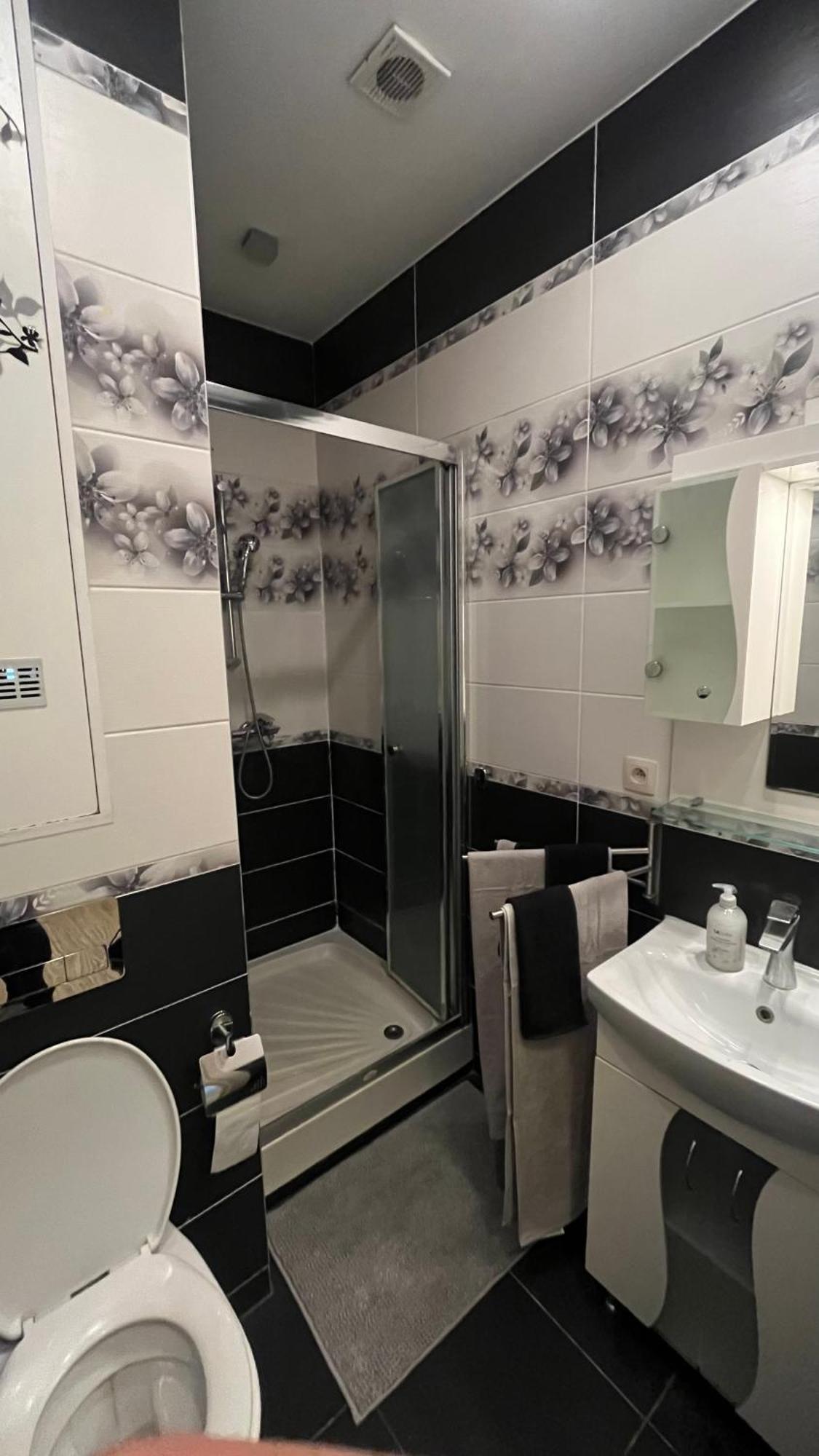 Two Bedroom Flat - Hyper Center บรัสเซลส์ ภายนอก รูปภาพ